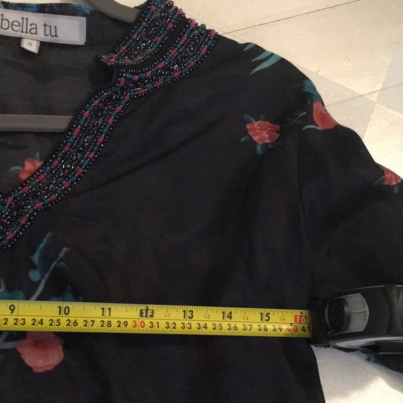 NWOT top. Size S - Picture 6 of 6